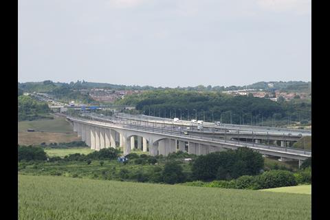 tn_gb-hs1-medway-viaduct.jpg